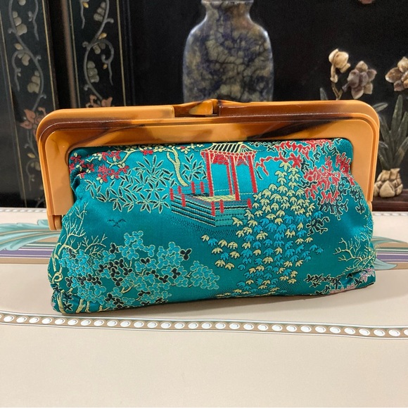 Vintage Teal Satin Kiss Lock Clutch - Picture 1 of 9